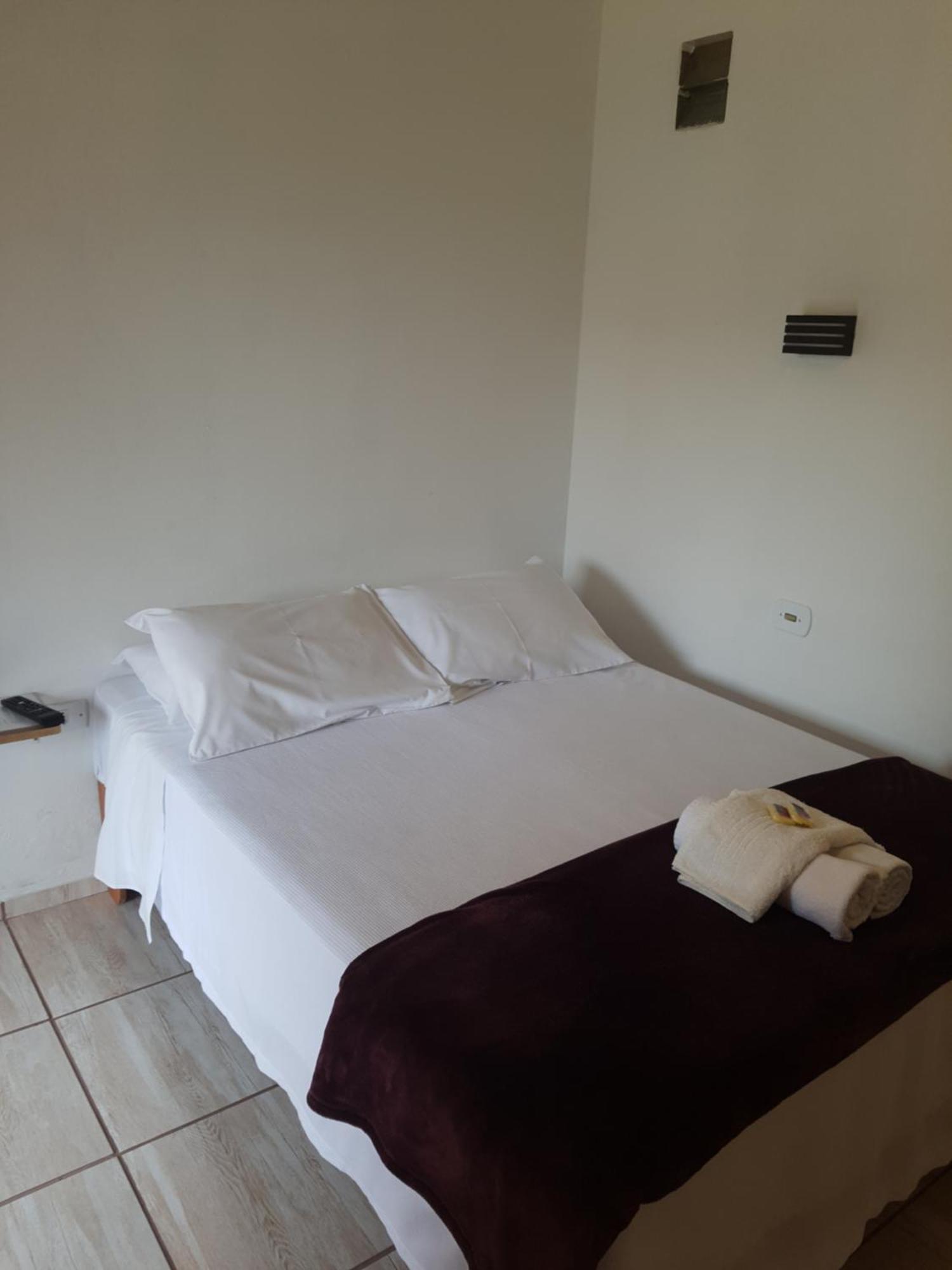 Caminito Hotel Santo Antônio do Pinhal Cameră foto